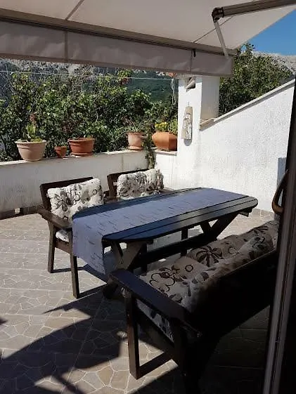 Edo-Krok Baška Horvátország